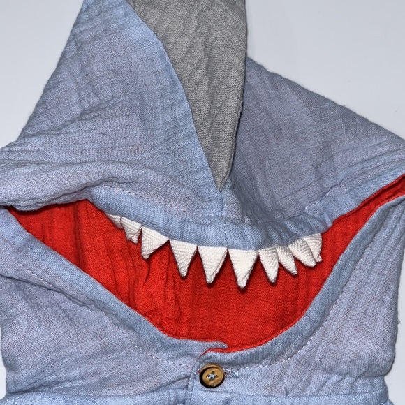 NWT Shark Hooded Onesie - Picture 4 of 5